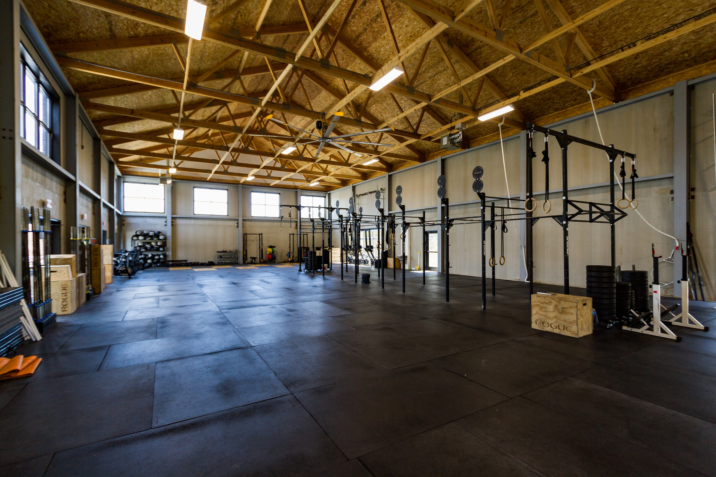 460 Fitness Interior